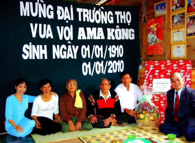 Khăm Phết Lào, con trai vua voi Amakong: Độc đáo chàng doanh nhân thầy thuốc 'đặc sản Tây Nguyên' ảnh 6